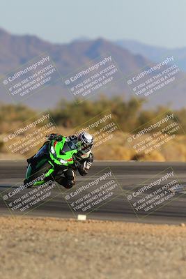 media/Dec-09-2023-SoCal Trackdays (Sat) [[76a8ac2686]]/Turn 15 Set 2 (245pm)/